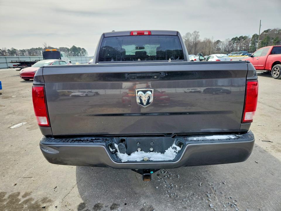 Продаж на аукціоні авто 2018 Ram 1500, vin: 1C6RR6FG3JS252052, номер лоту: 75424265
