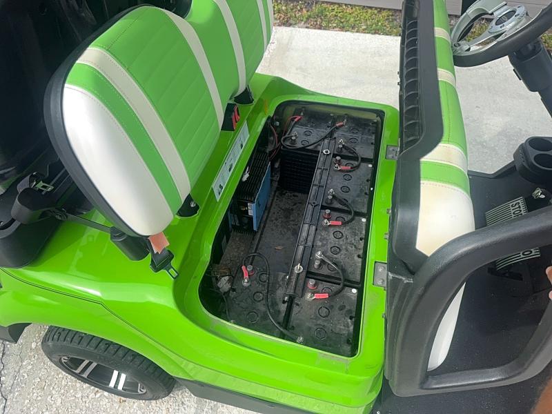 Продаж на аукціоні авто 2022 Icon Ev I40, vin: A0098097, номер лоту: 77985705