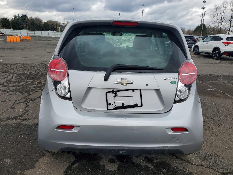 2015 Chevrolet Spark Ev მანქანა იყიდება აუქციონზე, vin: KL8CL6S08FC818838, აუქციონის ნომერი: 78622895