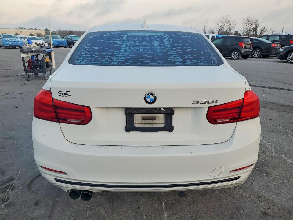 78383435 :رقم المزاد ، WBA8B9G51JNU96169 vin ، 2018 Bmw 330 مزاد بيع