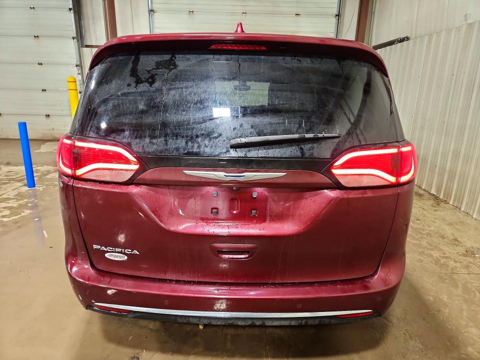 78620615 :رقم المزاد ، 2C4RC1EG6HR652827 vin ، 2017 Chrysler Pacifica مزاد بيع