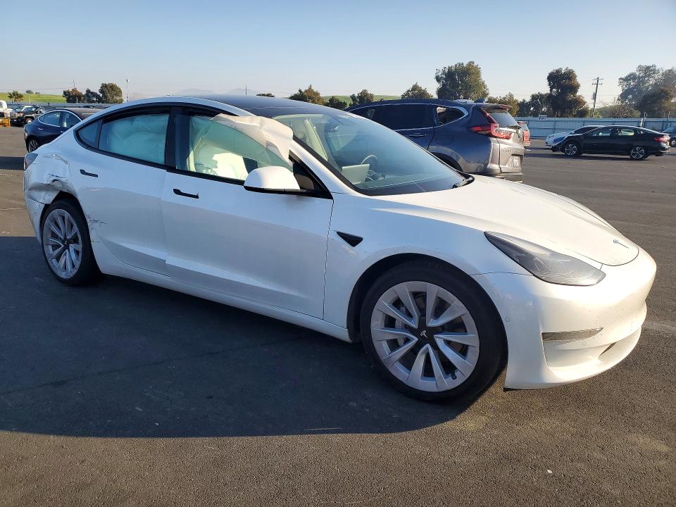 2022 Tesla Model 3 მანქანა იყიდება აუქციონზე, vin: 5YJ3E1EA8NF154972, აუქციონის ნომერი: 76095725