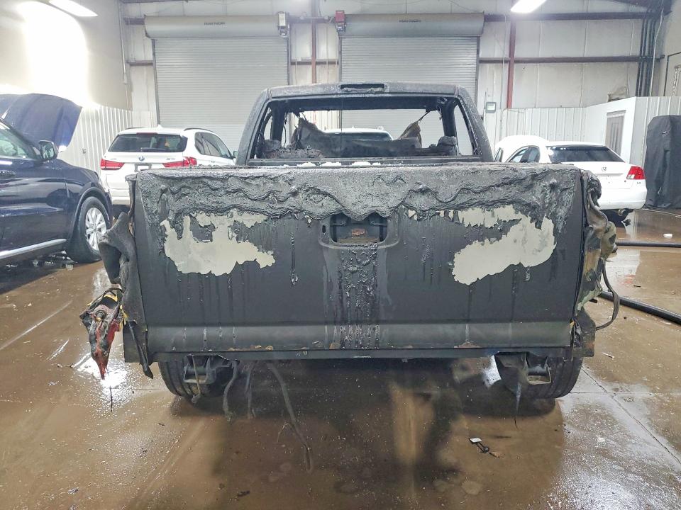 2000 Chevrolet Silverado მანქანა იყიდება აუქციონზე, vin: 1GCEK14V6YZ232508, აუქციონის ნომერი: 76403095