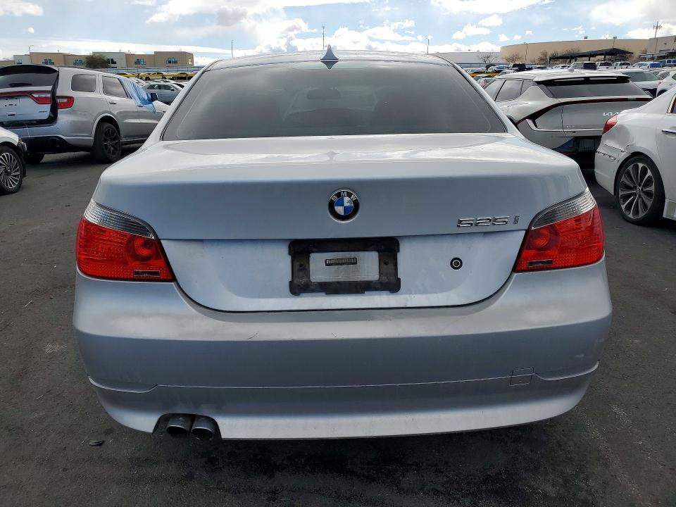 2006 Bmw 525 მანქანა იყიდება აუქციონზე, vin: WBANE53516CK84898, აუქციონის ნომერი: 76654735
