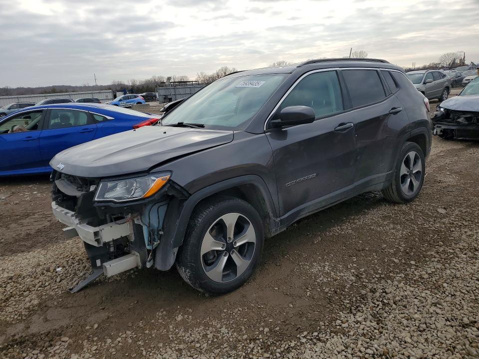 Продаж на аукціоні авто 2018 Jeep Compass, vin: 3C4NJCBB1JT182122, номер лоту: 75939435
