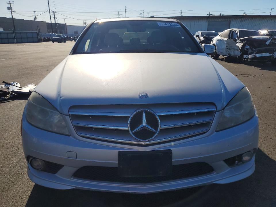 2010 Mercedes-benz C მანქანა იყიდება აუქციონზე, vin: WDDGF5EB4AR117619, აუქციონის ნომერი: 77432055