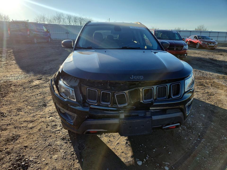 2017 Jeep Compass მანქანა იყიდება აუქციონზე, vin: 3C4NJDDB8HT640784, აუქციონის ნომერი: 79101035