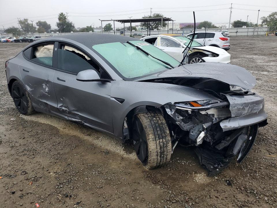 76875305 :رقم المزاد ، 5YJ3E1EBXSF910712 vin ، 2025 Tesla Model 3 مزاد بيع