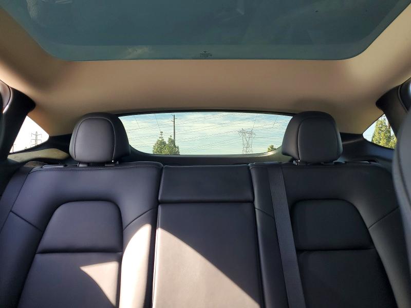 78633755 :رقم المزاد ، 7SAYGDEFXNF406866 vin ، 2022 Tesla Model Y مزاد بيع