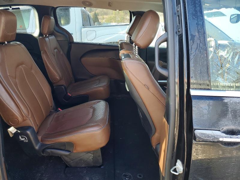 77145715 :رقم المزاد ، 2C4RC1GG8KR588178 vin ، 2019 Chrysler Pacifica مزاد بيع