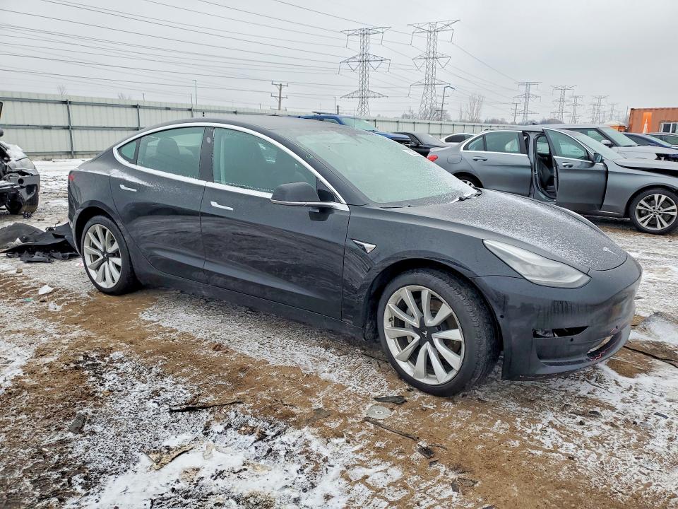 75227035 :رقم المزاد ، 5YJ3E1EB4KF408424 vin ، 2019 Tesla Model 3 مزاد بيع