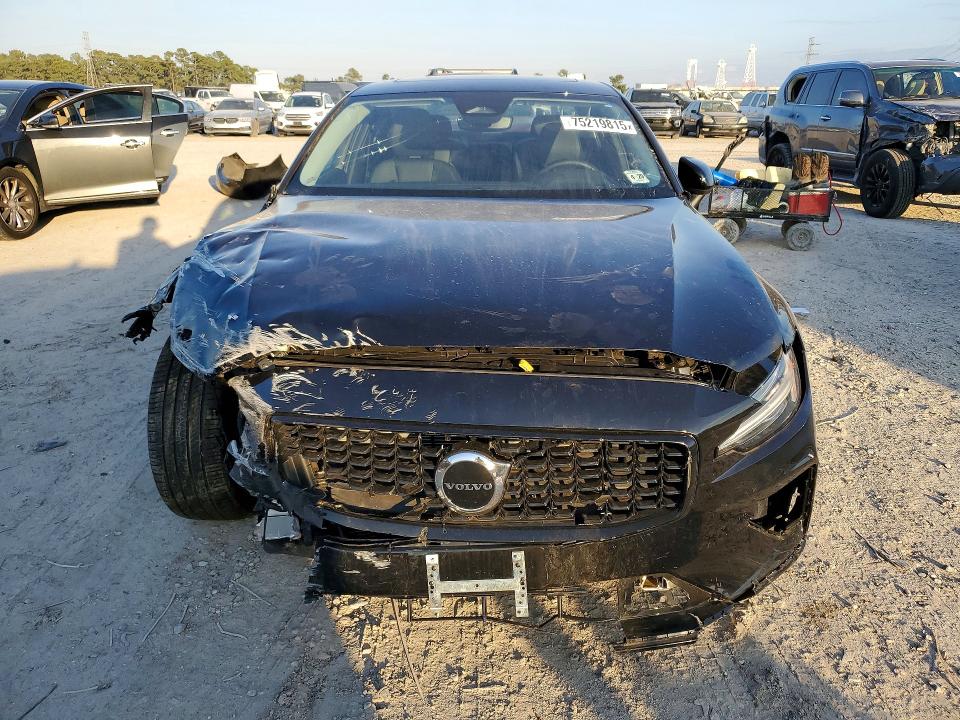 75219815 :رقم المزاد ، 7JRL12TK4RG322231 vin ، 2024 Volvo S60 Core مزاد بيع