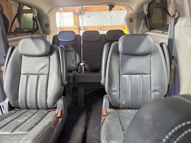 78561335 :رقم المزاد ، 2A4RR8D15AR422359 vin ، 2010 Chrysler Town & Country مزاد بيع