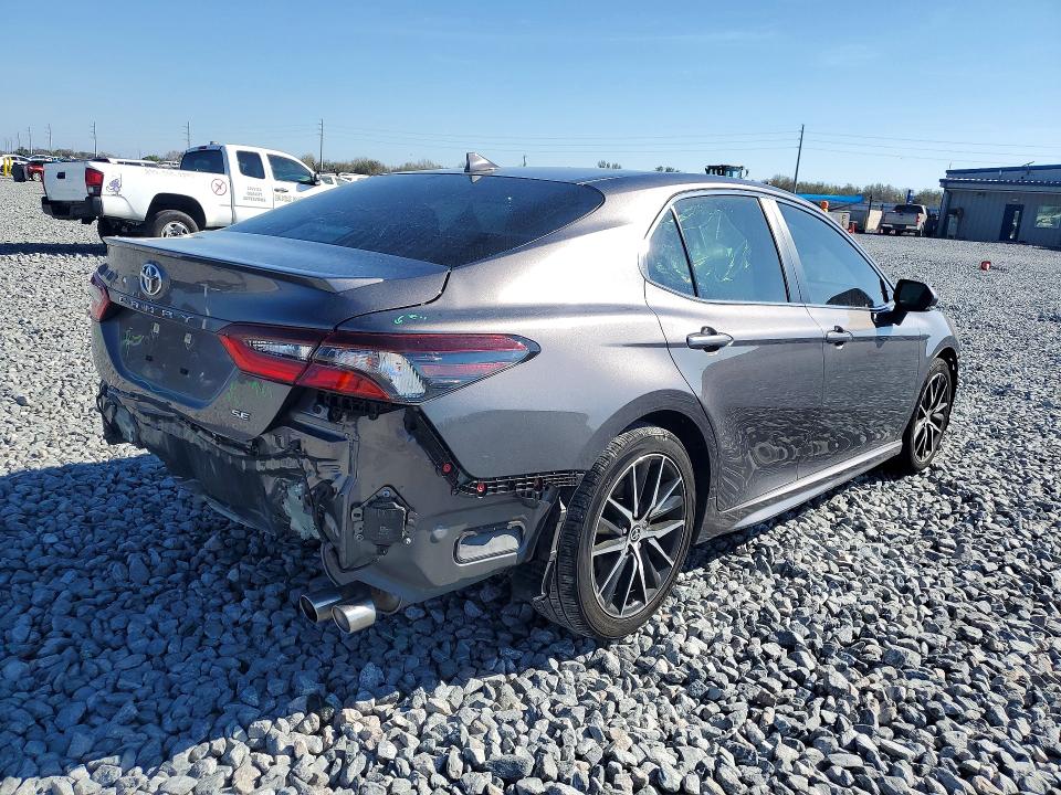 78245585 :رقم المزاد ، 4T1T11AK8RU916913 vin ، 2024 Toyota Camry مزاد بيع