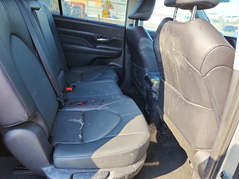 2024 Toyota Grand Highlander Hybrid მანქანა იყიდება აუქციონზე, vin: 5TDACAB53RS011109, აუქციონის ნომერი: 78961685