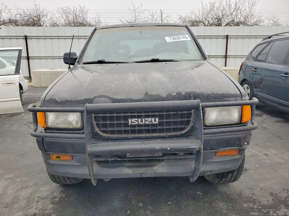75656145 :رقم المزاد ، 4S2CM58V0V4302679 vin ، 1997 Isuzu Rodeo مزاد بيع