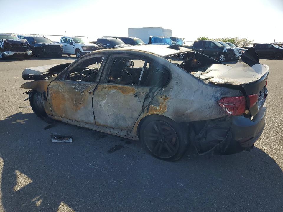 77796075 :رقم المزاد ، WBA8E1C35HA029366 vin ، 2017 Bmw 330e مزاد بيع