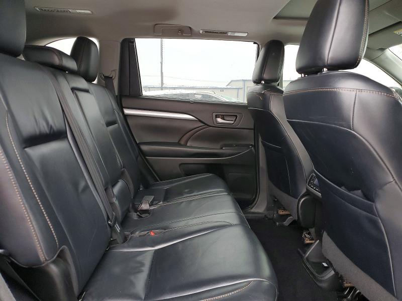 Продаж на аукціоні авто 2018 Toyota Highlander, vin: 5TDJZRFH1JS899171, номер лоту: 75373055