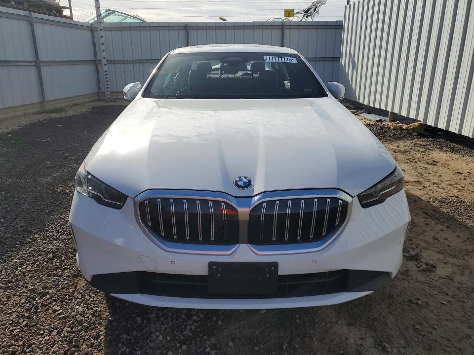 77177725 :رقم المزاد ، WBA43FJ06TCV63502 vin ، 2026 Bmw 530 مزاد بيع
