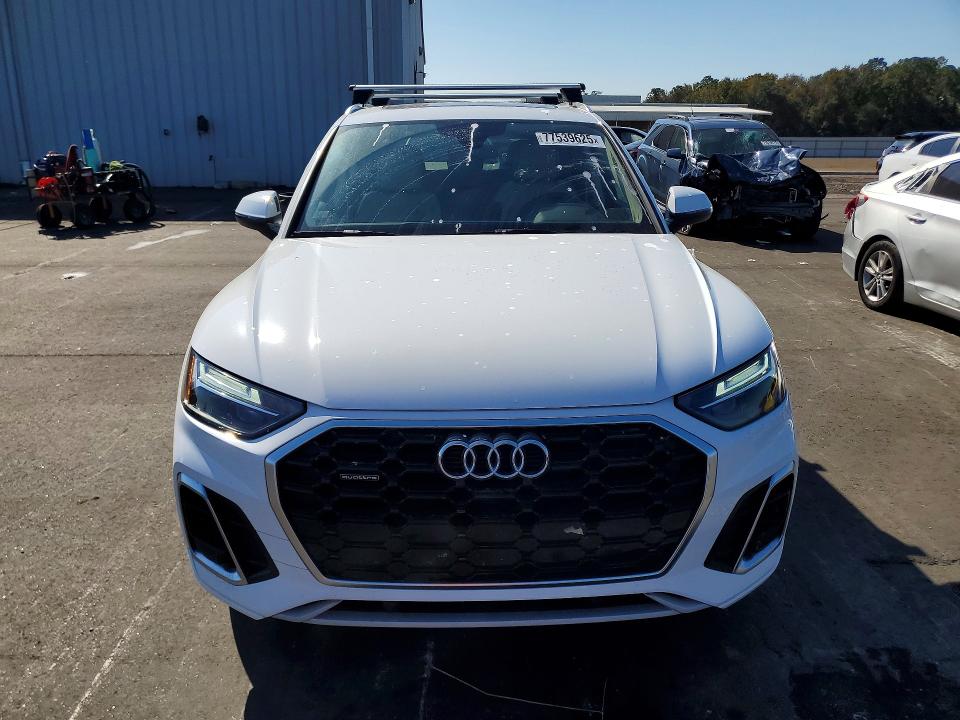 2024 Audi Q5 მანქანა იყიდება აუქციონზე, vin: WA1GAAFY5R2151751, აუქციონის ნომერი: 77539625