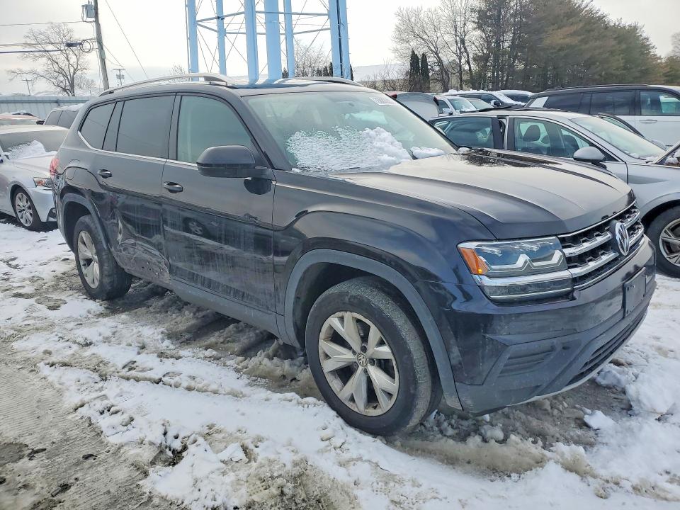 2018 Volkswagen Atlas მანქანა იყიდება აუქციონზე, vin: 1V2HR2CA6JC501479, აუქციონის ნომერი: 76883335