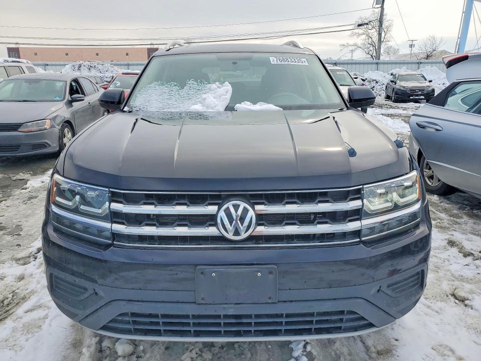 2018 Volkswagen Atlas მანქანა იყიდება აუქციონზე, vin: 1V2HR2CA6JC501479, აუქციონის ნომერი: 76883335