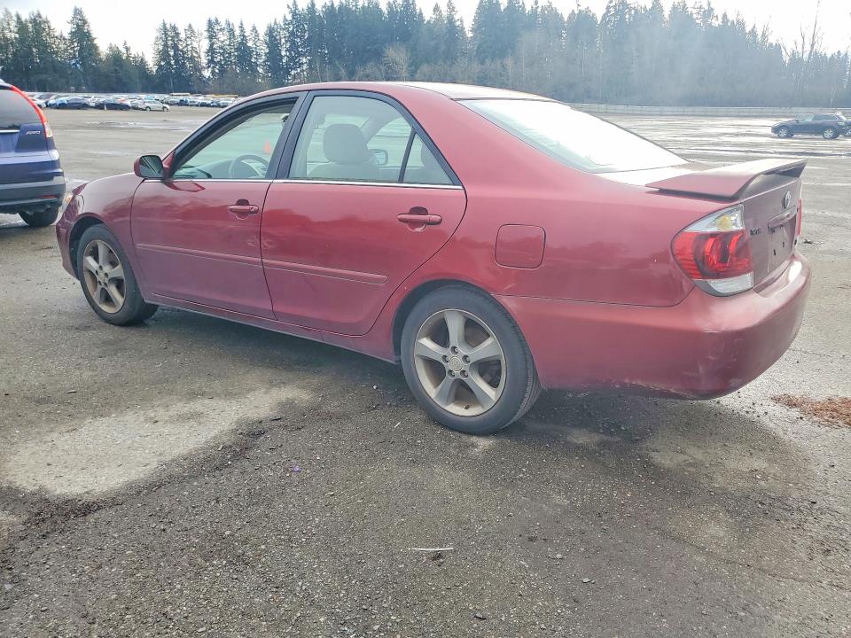 73992365 :رقم المزاد ، 4T1BA32K75U508886 vin ، 2005 Toyota Camry مزاد بيع