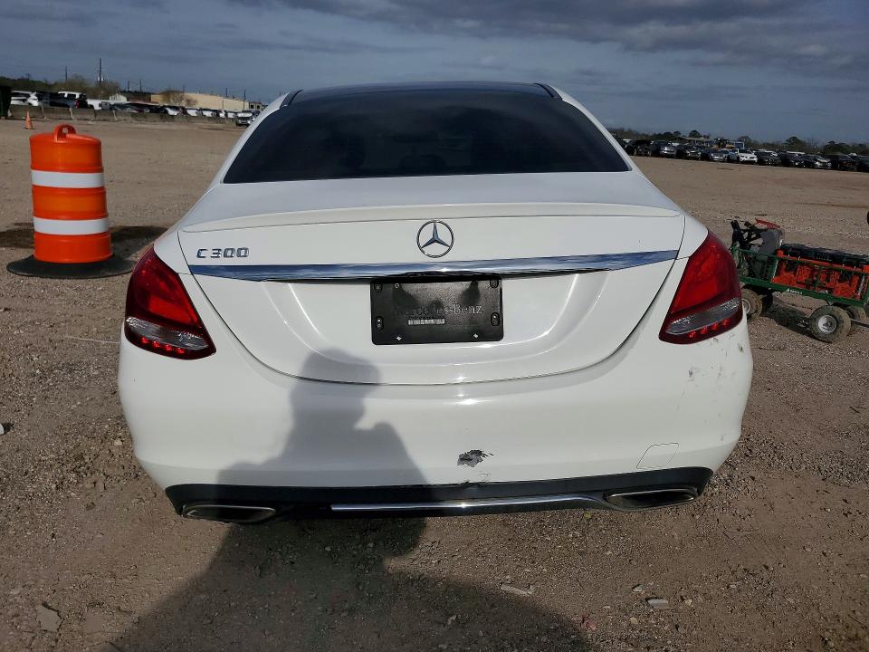 Продаж на аукціоні авто 2017 Mercedes-benz C, vin: 55SWF4JB7HU196918, номер лоту: 77694325