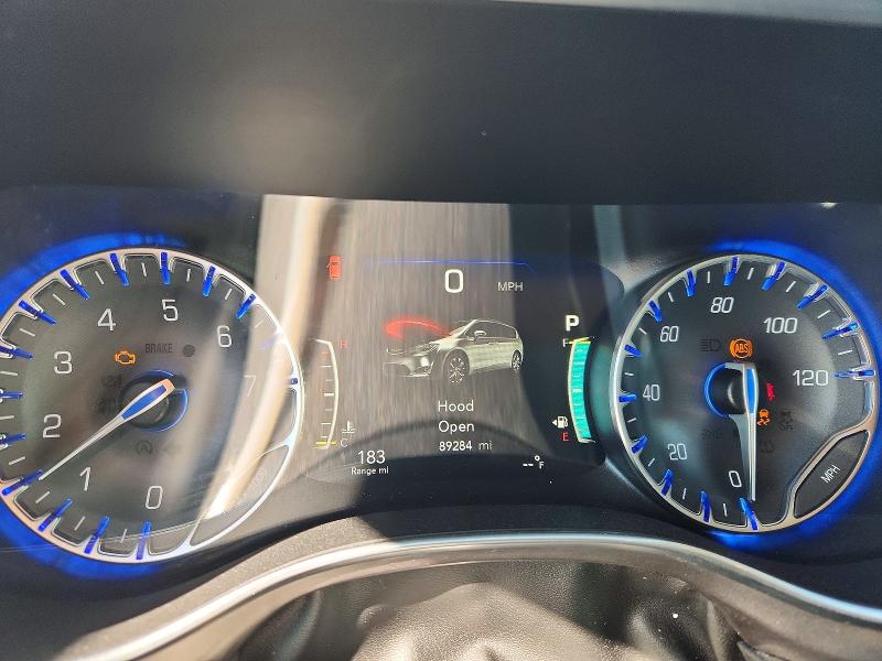 76520535 :رقم المزاد ، 2C4RC1GG3JR272234 vin ، 2018 Chrysler Pacifica مزاد بيع