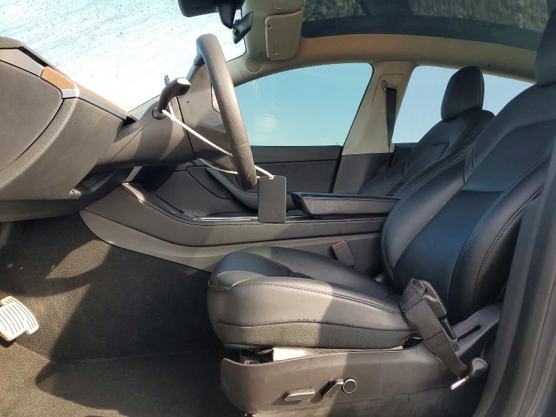 76728055 :رقم المزاد ، 7SAYGDEF9NF452012 vin ، 2022 Tesla Model Y مزاد بيع