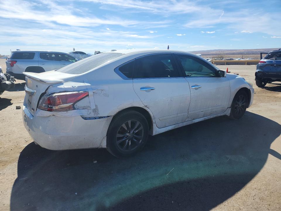 2015 Nissan Altima მანქანა იყიდება აუქციონზე, vin: 1N4AL3AP9FN906397, აუქციონის ნომერი: 79067895