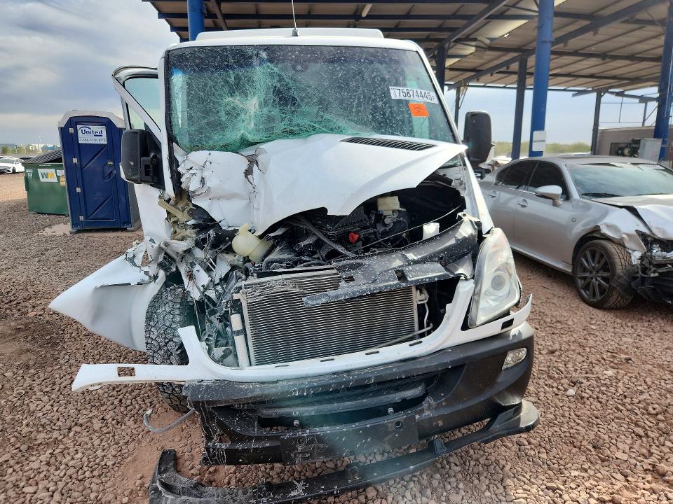 46778276 :رقم المزاد ، WD3PE7CC2D5789320 vin ، 2013 Mercedes Benz Sprinter مزاد بيع