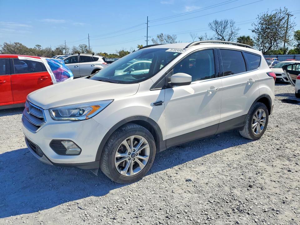 Auction sale of the 2019 Ford Escape, vin: 1FMCU9HD0KUA97432, lot number: 79948325