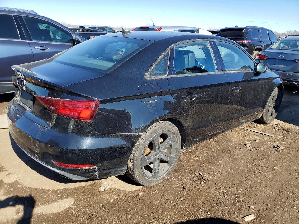 Продажа на аукционе авто 2017 Audi A3, vin: WAUAUGFF6H1039868, номер лота: 78160805