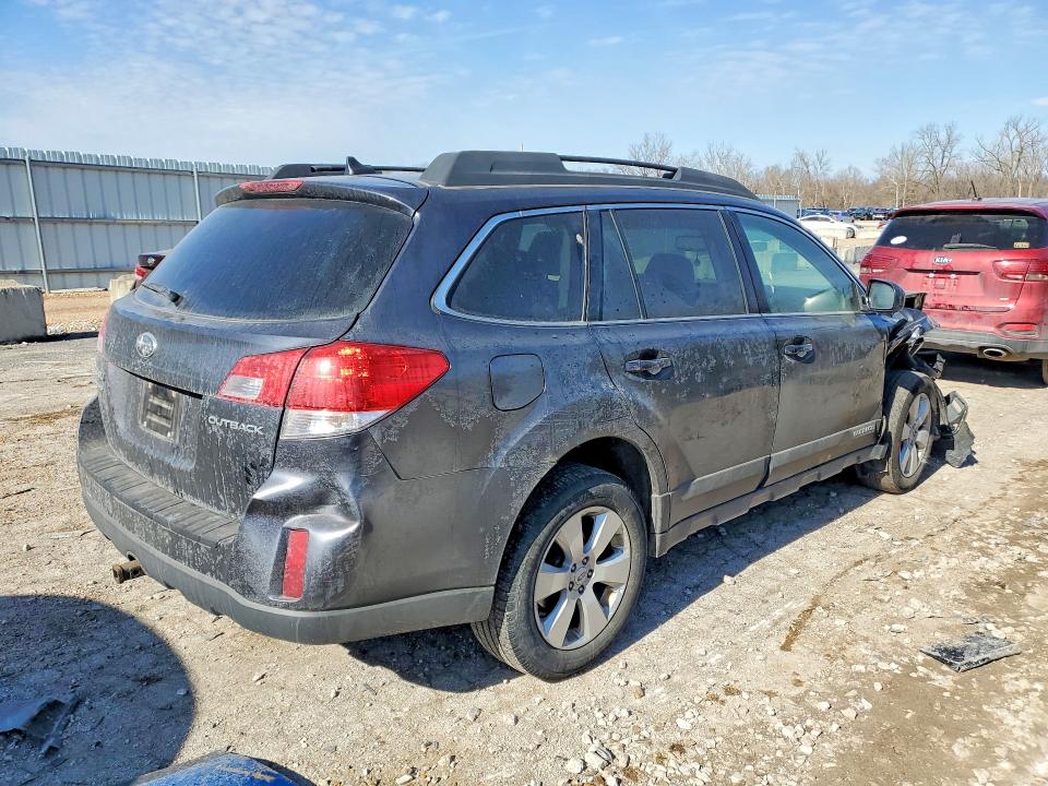 77206945 :رقم المزاد ، 4S4BRCLC2C3211611 vin ، 2012 Subaru Outback مزاد بيع