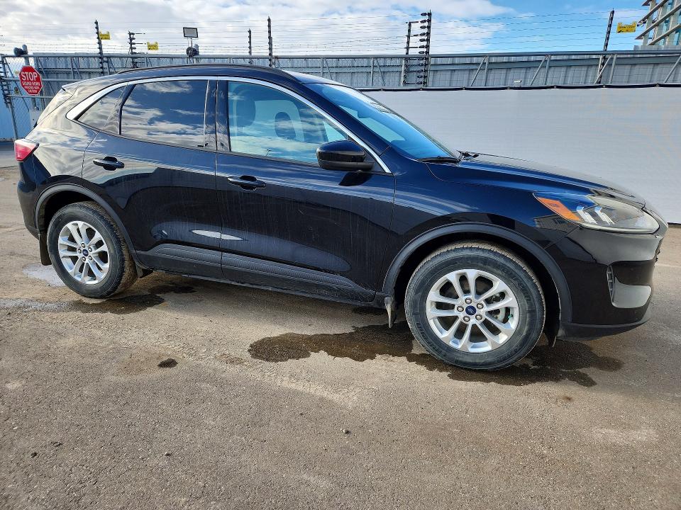 Продажа на аукционе авто 2020 Ford Escape Se, vin: 1FMCU9G64LUA17621, номер лота: 75771775