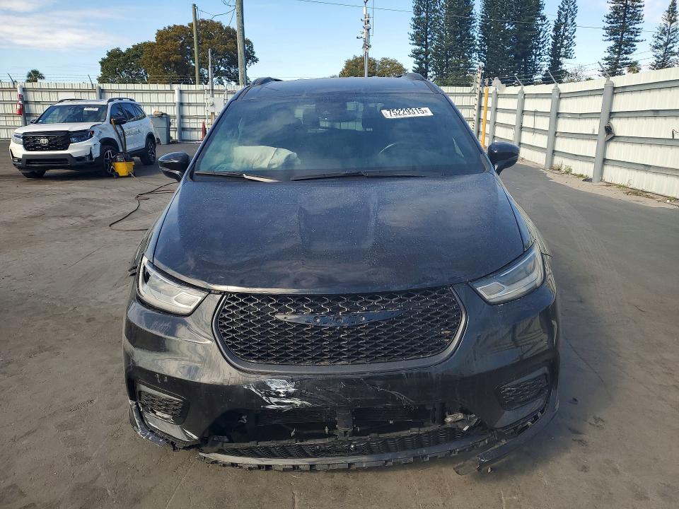 2021 Chrysler Pacifica მანქანა იყიდება აუქციონზე, vin: 2C4RC1BG2MR565697, აუქციონის ნომერი: 75229315