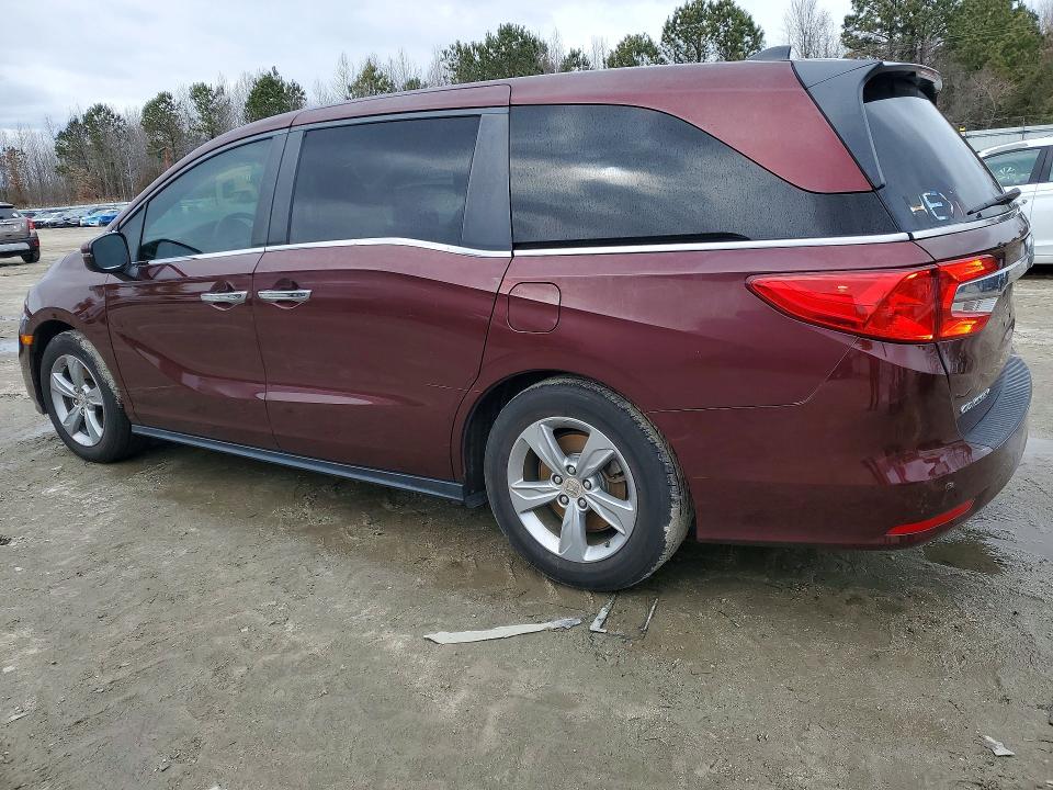 77349775 :رقم المزاد ، 5FNRL6H73JB016599 vin ، 2018 Honda Odyssey مزاد بيع