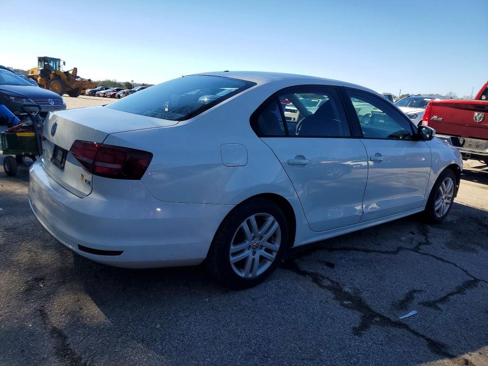 2018 Volkswagen Jetta მანქანა იყიდება აუქციონზე, vin: 3VW2B7AJ7JM230892, აუქციონის ნომერი: 77150225