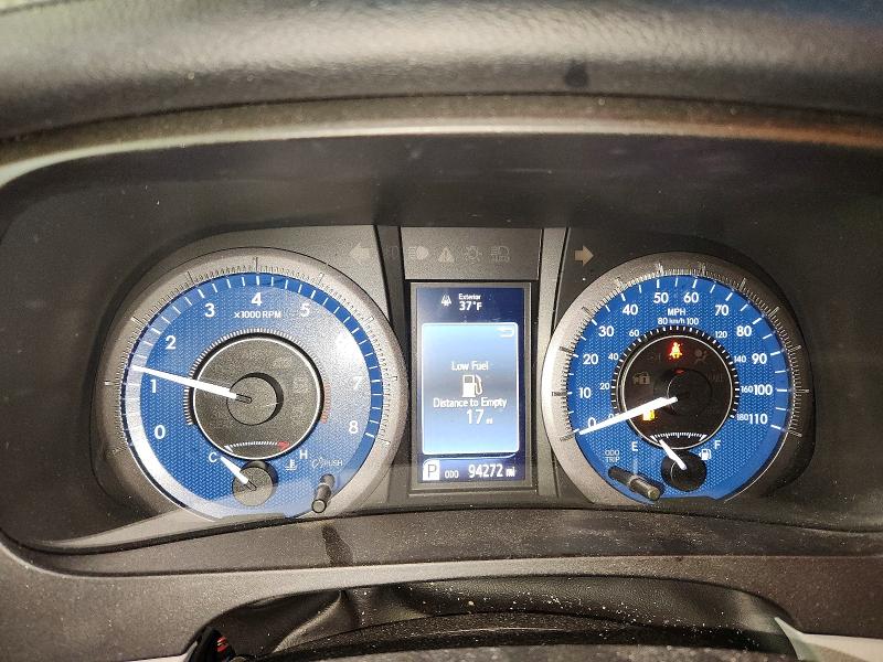 77319025 :رقم المزاد ، 5TDDZ3DC0HS159610 vin ، 2017 Toyota Sienna مزاد بيع