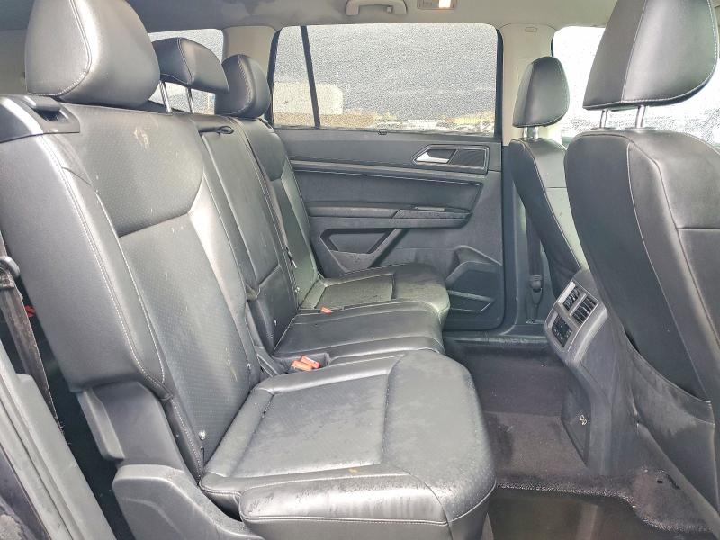 77921965 :رقم المزاد ، 1V2RR2CA7JC527416 vin ، 2018 Volkswagen Atlas مزاد بيع