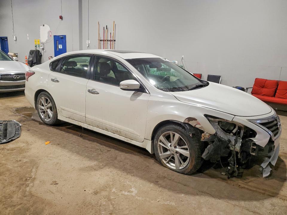 2015 Nissan Altima მანქანა იყიდება აუქციონზე, vin: 1N4AL3APXFN318637, აუქციონის ნომერი: 76668255