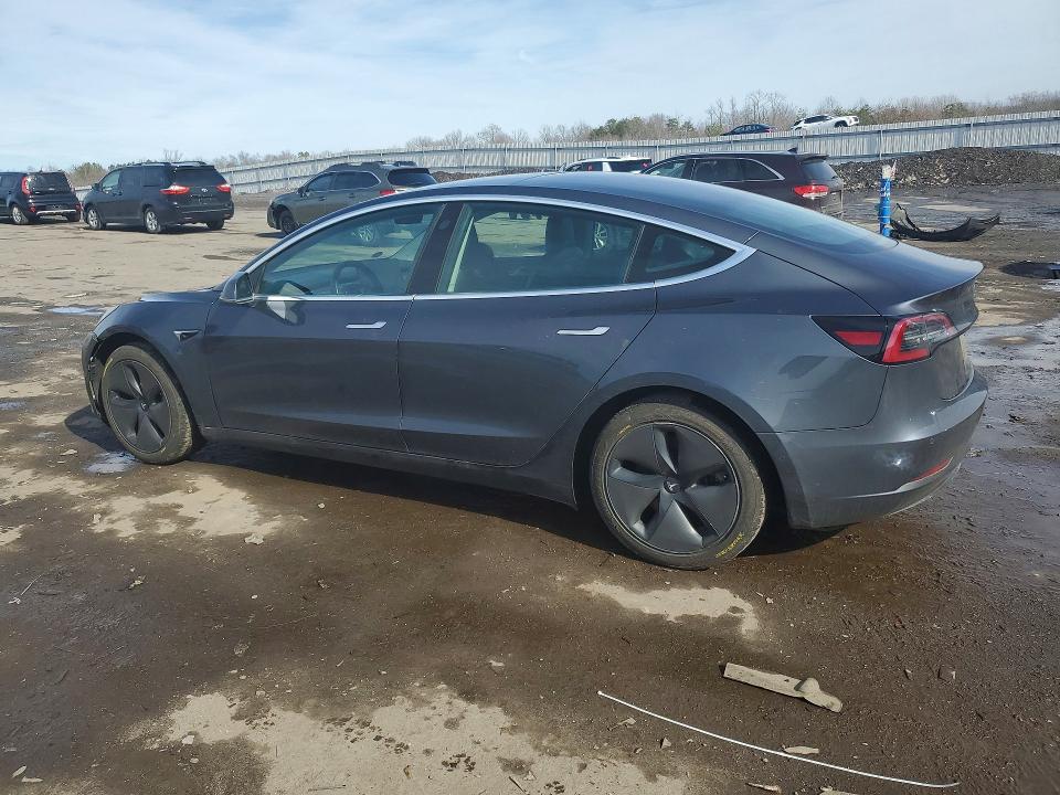 78478995 :رقم المزاد ، 5YJ3E1EA0KF407410 vin ، 2019 Tesla Model 3 مزاد بيع