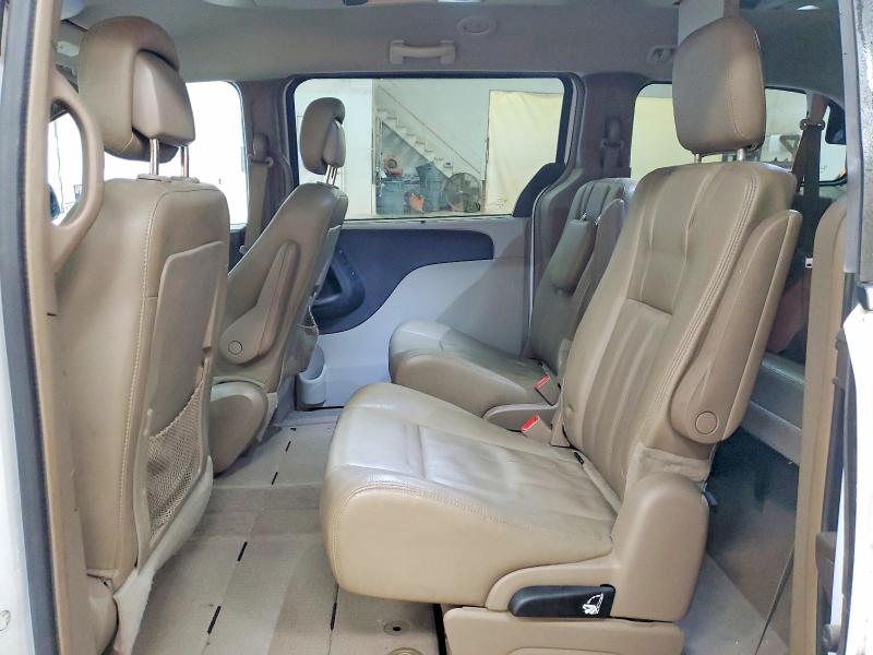 78846585 :رقم المزاد ، 2C4RC1BG3GR112550 vin ، 2016 Chrysler Town & Country مزاد بيع
