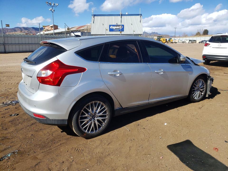 Продажа на аукционе авто 2012 Ford Focus, vin: 1FAHP3M25CL348705, номер лота: 77978345