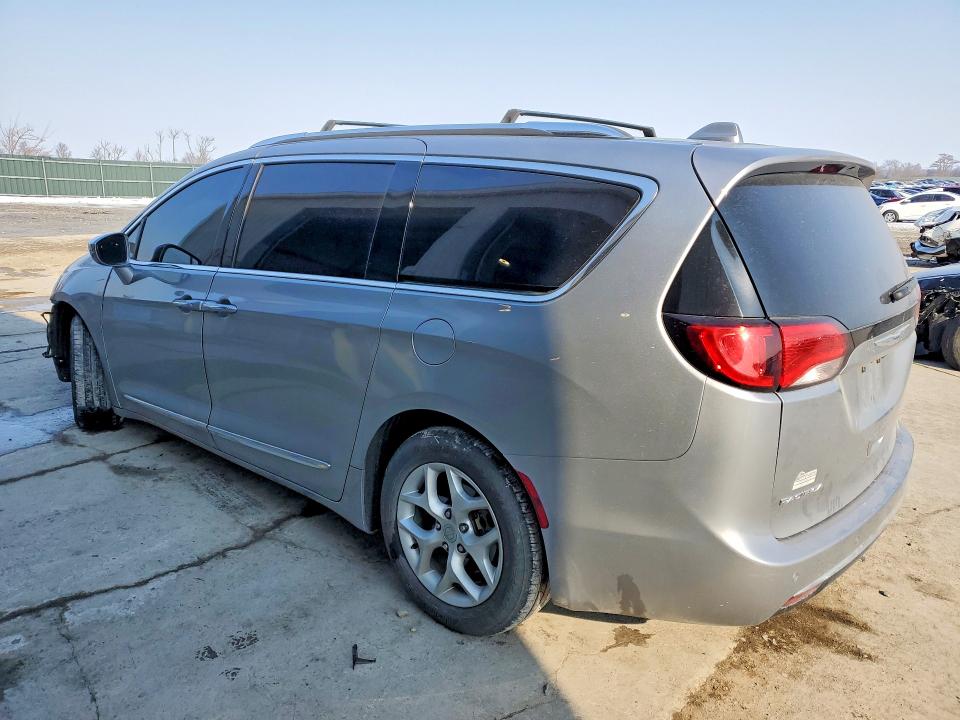 75363505 :رقم المزاد ، 2C4RC1GGXLR208999 vin ، 2020 Chrysler Pacifica مزاد بيع