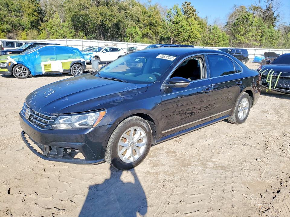 2017 Volkswagen Passat S მანქანა იყიდება აუქციონზე, vin: 1VWAT7A30HC006918, აუქციონის ნომერი: 76572735