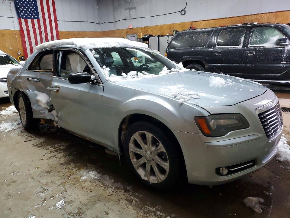 2013 Chrysler 300 მანქანა იყიდება აუქციონზე, vin: 2C3CCAGG9DH590282, აუქციონის ნომერი: 76723695