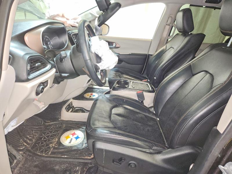 76600925 :رقم المزاد ، 2C4RC1EG5JR292858 vin ، 2018 Chrysler Pacifica مزاد بيع