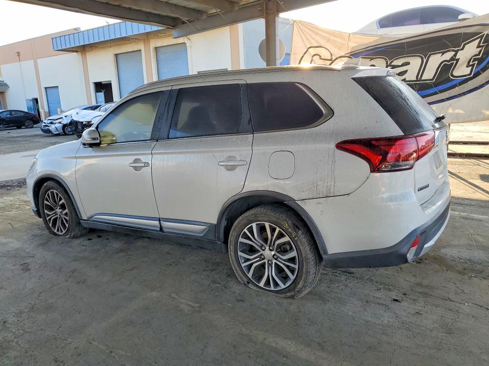 2018 Mitsubishi Outlander მანქანა იყიდება აუქციონზე, vin: JA4AZ3A38JZ001733, აუქციონის ნომერი: 76227325